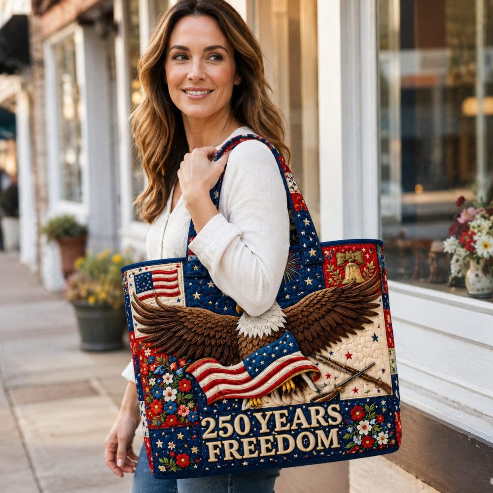 250 Years Freedom Us Anniversary Bald Eagle – Quilted Tote Bag